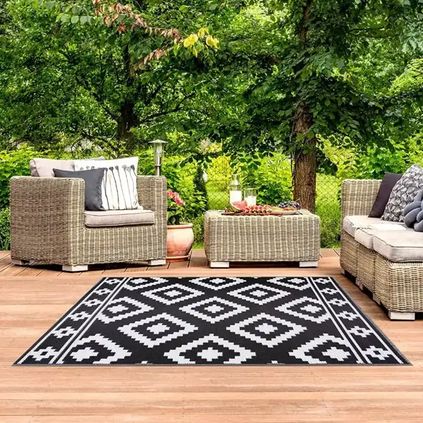 Medium outdoor carpet
