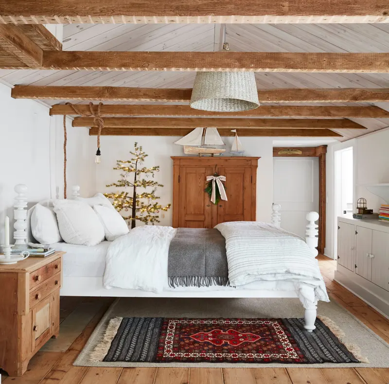 Elegant bedroom rugs Dubai for homes